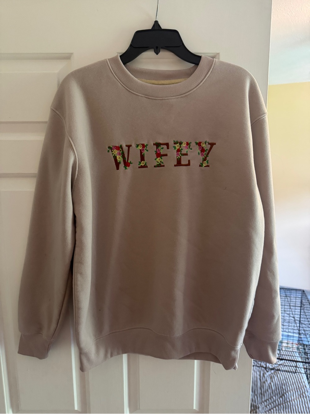 Wifey Floral Embroidered Crewneck Sweatshirt - Beige